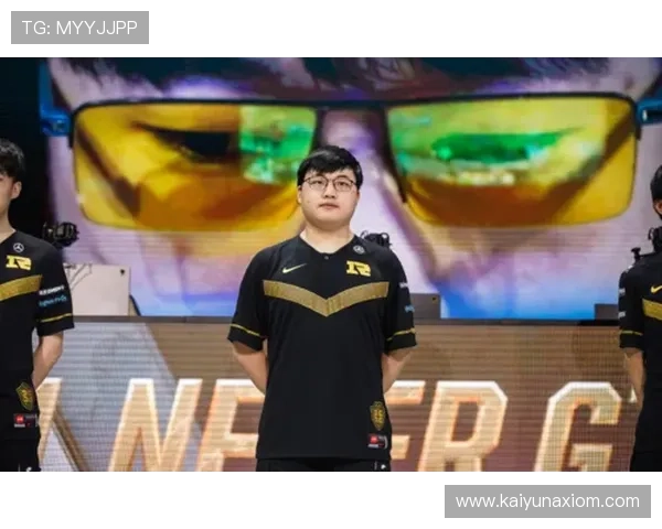 开云直播看球:专业解说助你深入理解比赛战术与亮点 开云直播看球:专业解说助你深入理解比赛战术与亮点